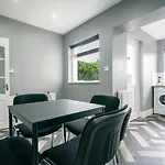 Lovely 2 Bedroom Belfast House