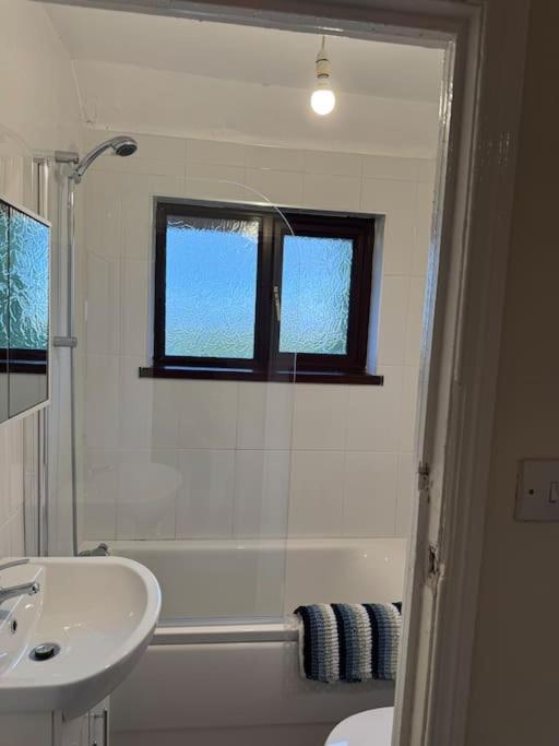 Holiday home Lovely 2 Bedroom House *